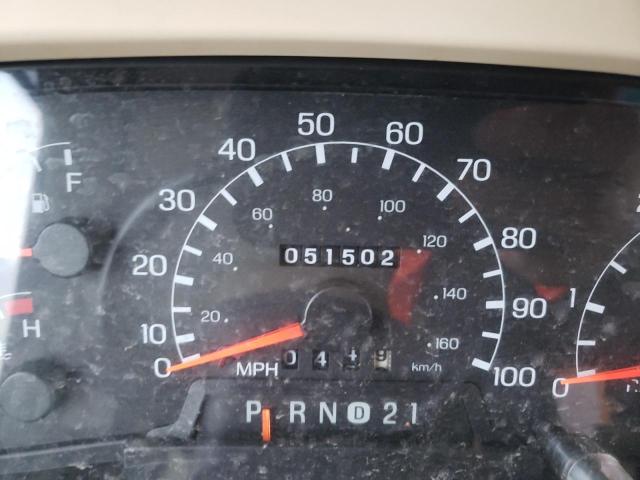 Photo 8 from auction – 2005 WINNEBAGO MOTORHOME with VIN 1F6MF53S840A06857