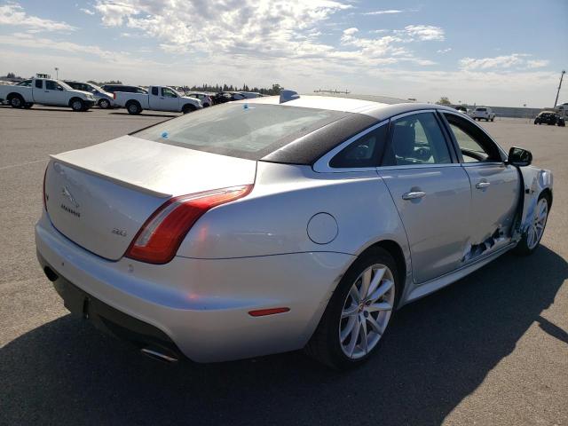 Photo 4 from auction – 2016 JAGUAR XJ with VIN SAJWA1C72G8V99681