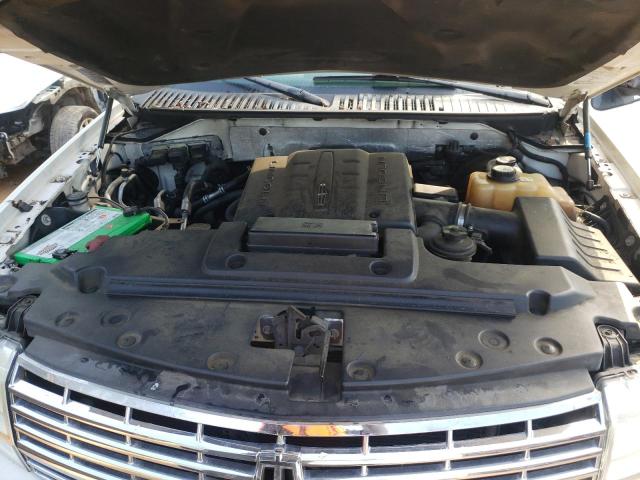 Photo 7 from auction – 2007 LINCOLN NAVIGATOR with VIN 5LMFU27587LJ08203