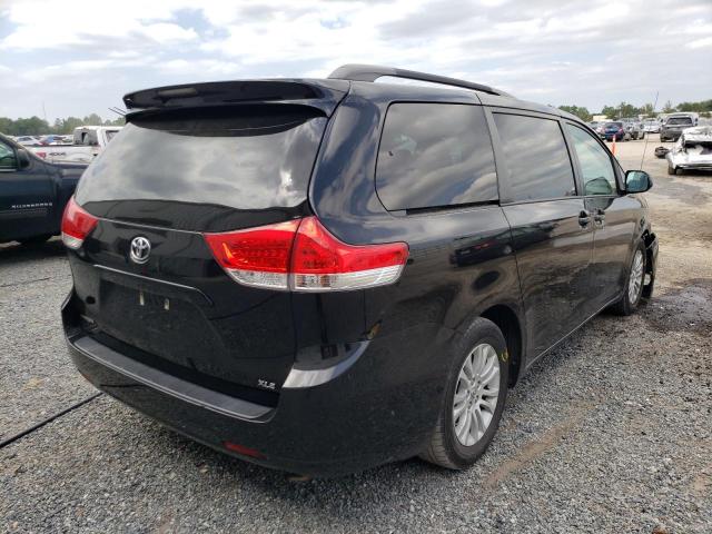 Photo 4 from auction – 2014 TOYOTA SIENNA XLE with VIN 5TDYK3DC8ES512841