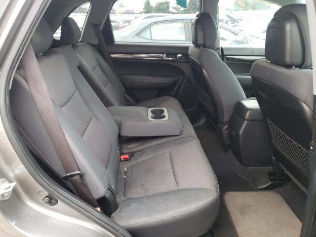 Photo 6 from auction – 2013 KIA SORENTO LX with VIN 5XYKT3A67DG330528