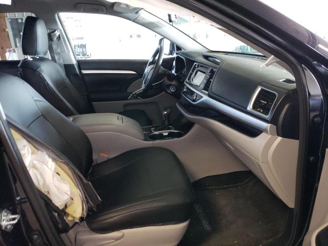Photo 5 from auction – 2015 TOYOTA HIGHLANDER with VIN 5TDBKRFHXFS123461