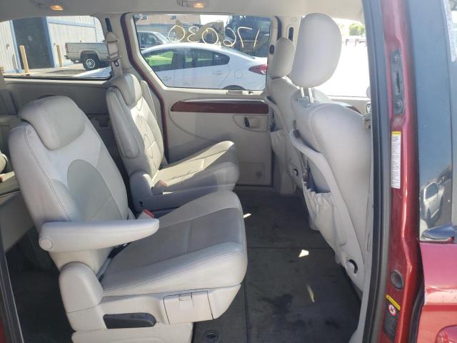 Photo 6 from auction – 2005 CHRYSLER TOWN & COU with VIN 2C8GP64L45R586859