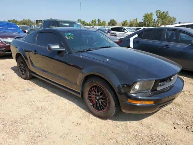 FORD MUSTANG 2007 with VIN 1ZVFT80N075204576 - Photo from auction