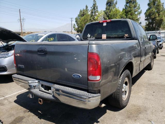 Photo 4 from auction – 2002 FORD F150 with VIN 1FTRX17W52NA68934