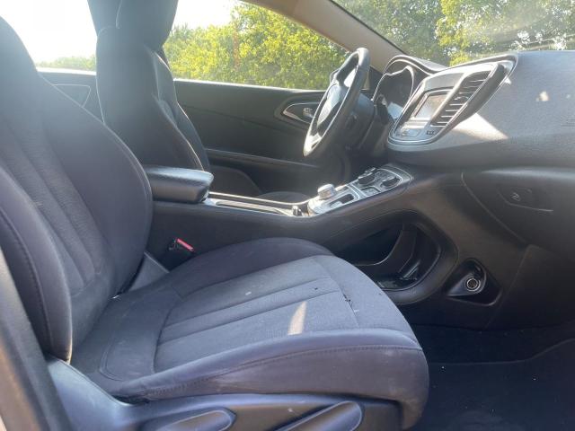 Photo 5 from auction – 2015 CHRYSLER 200 LIMITE with VIN 1C3CCCAB9FN571931