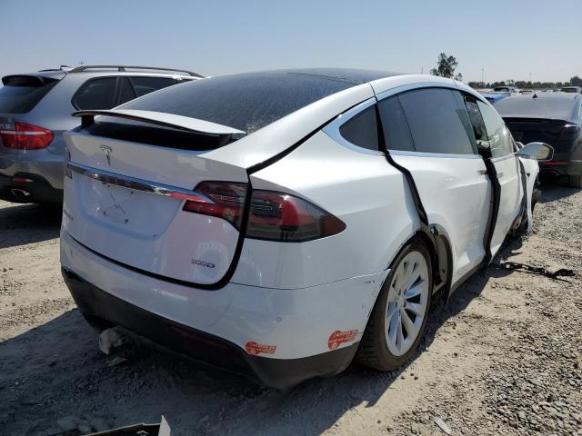 Photo 4 from auction – 2017 TESLA MODEL X with VIN 5YJXCDE26HF053984
