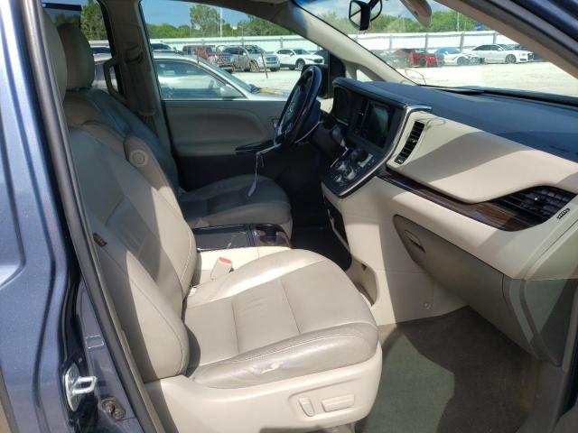 Photo 5 from auction – 2017 TOYOTA SIENNA XLE with VIN 5TDYZ3DC6HS836824