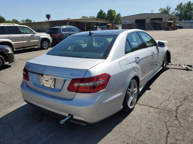 Photo 4 from auction – 2011 MERCEDES-BENZ E 550 4MAT with VIN WDDHF9AB1BA421881