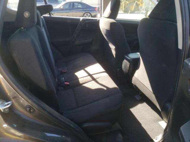 Photo 6 from auction – 2017 TOYOTA RAV4 LE with VIN JTMZFREV5HJ701721