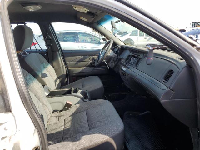 Photo 5 from auction – 2011 FORD CROWN VICT with VIN 2FABP7BV7BX131748