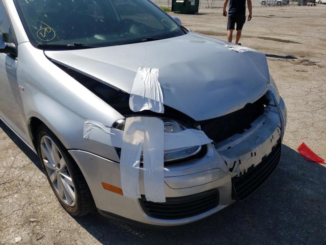 Photo 9 from auction – 2010 VOLKSWAGEN JETTA WOLF with VIN 3VWRJ7AJ9AM041307
