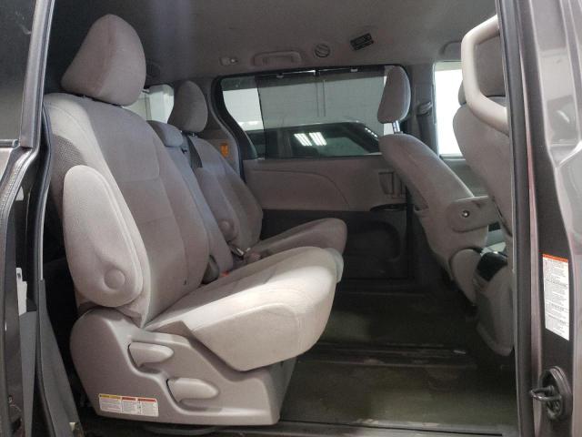 Photo 6 from auction – 2016 TOYOTA SIENNA LE with VIN 5TDKK3DC9GS765837