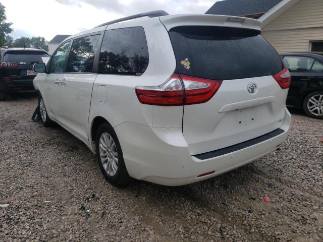 Photo 3 from auction – 2015 TOYOTA SIENNA XLE with VIN 5TDYK3DC4FS690165