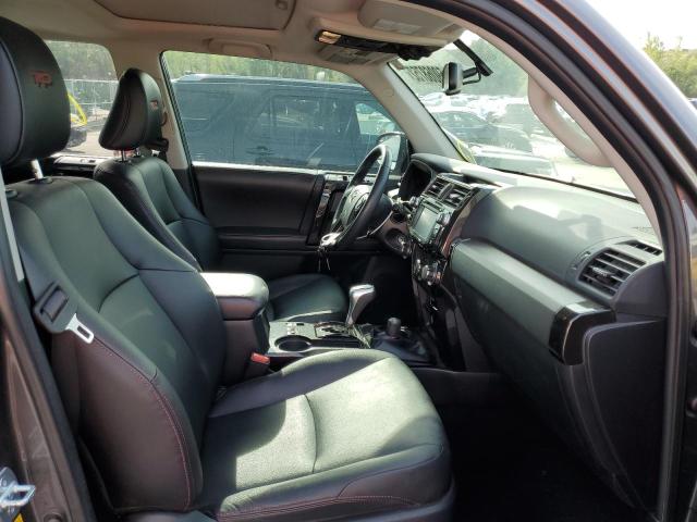 Photo 5 from auction – 2017 TOYOTA 4RUNNER SR with VIN JTEBU5JR9H5448206