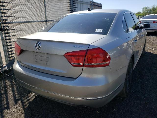Photo 4 from auction – 2013 VOLKSWAGEN PASSAT SEL with VIN 1VWCM7A38DC048088