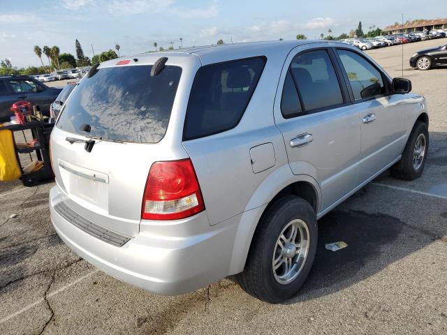 Photo 4 from auction – 2005 KIA SORENTO EX with VIN KNDJD733655405443
