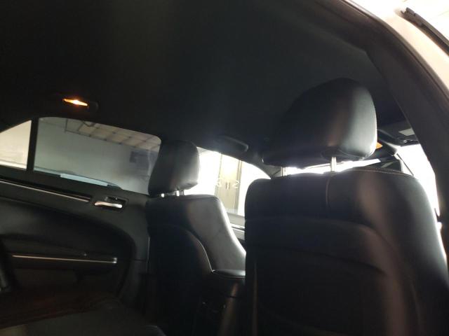 Photo 6 from auction – 2019 CHRYSLER 300 S with VIN 2C3CCABG8KH569573