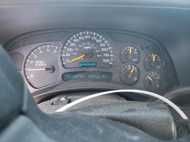 Photo 8 from auction – 2005 CHEVROLET SILVERADO with VIN 1GCEC14V95E180761