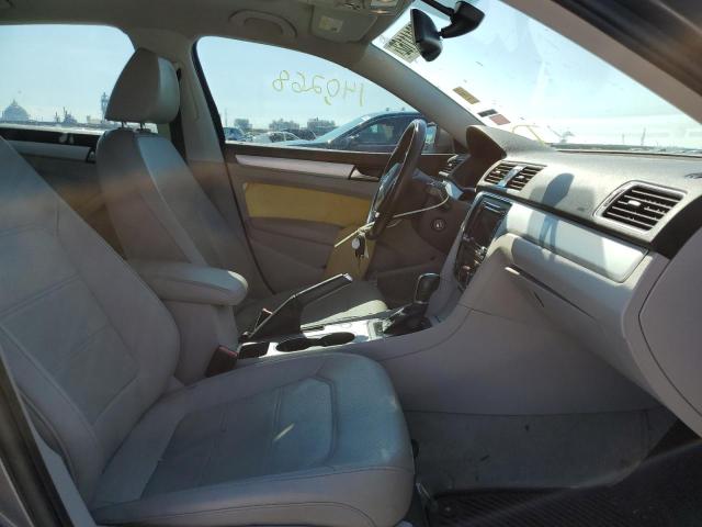 Photo 5 from auction – 2013 VOLKSWAGEN PASSAT SE with VIN 1VWBN7A32DC103501