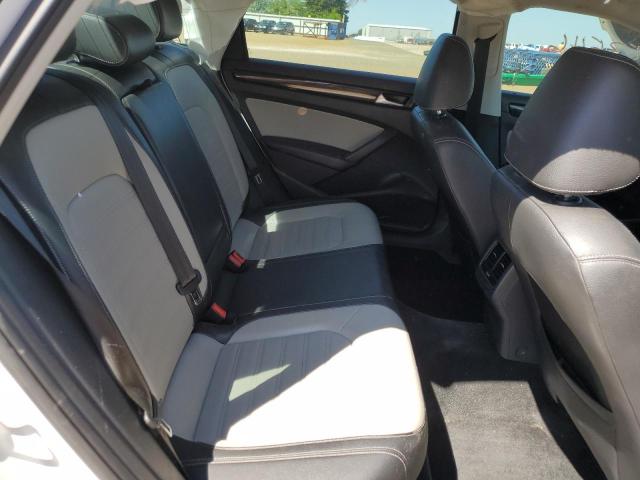Photo 6 from auction – 2015 VOLKSWAGEN PASSAT SE with VIN 1VWBS7A35FC062597