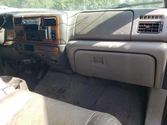 Photo 9 from auction – 2002 FORD F350 SUPER with VIN 1FTWW33F82EC82937