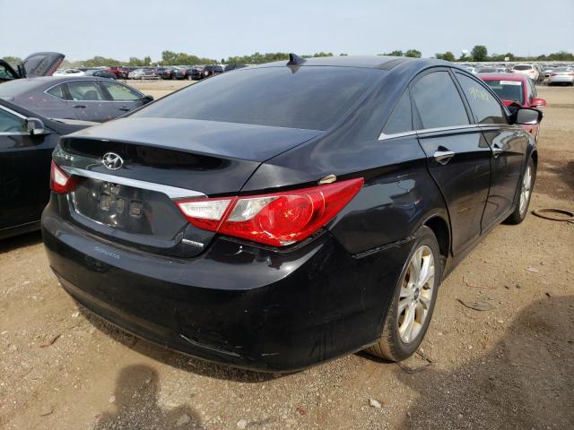 Photo 4 from auction – 2013 HYUNDAI SONATA SE with VIN 5NPEC4AC4DH597739
