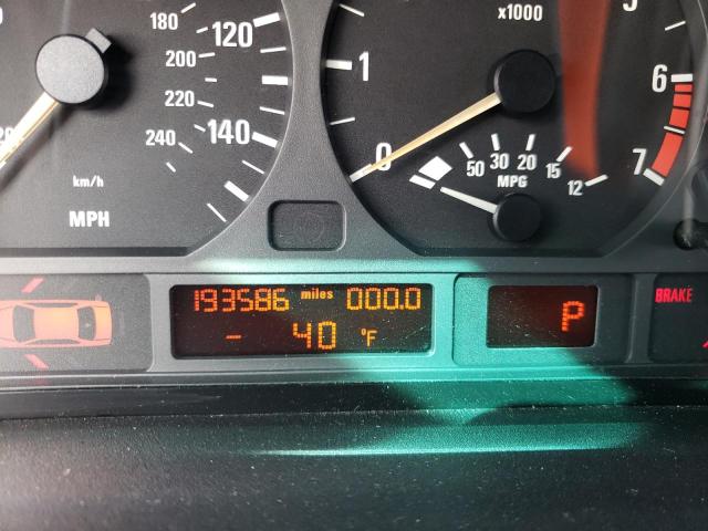 Photo 8 from auction – 2002 BMW 325 IT with VIN WBAEN334X2PC10624