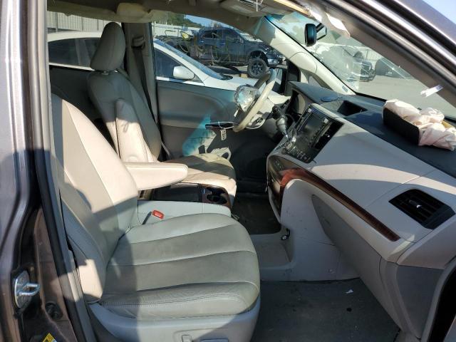 Photo 5 from auction – 2012 TOYOTA SIENNA XLE with VIN 5TDYK3DC7CS271531