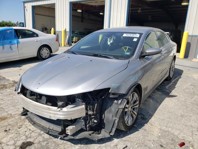 Photo 2 from auction – 2015 CHRYSLER 200 LIMITE with VIN 1C3CCCAB3FN558902