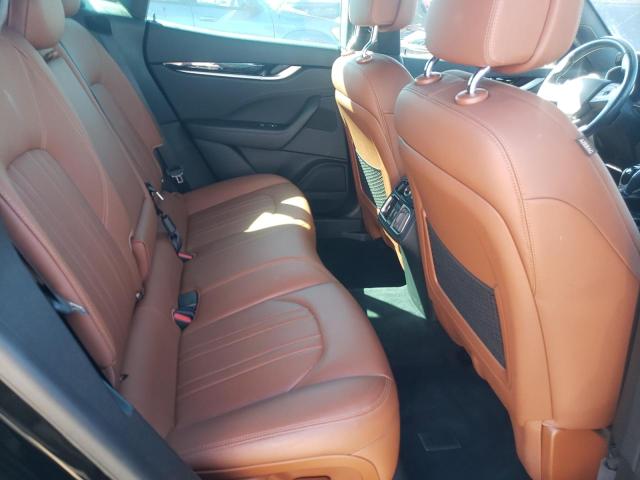 Photo 6 from auction – 2017 MASERATI LEVANTE with VIN ZN661XUA6HX257751