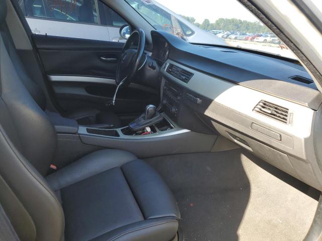 Photo 5 from auction – 2006 BMW 325 I with VIN WBAVB13586PT20354