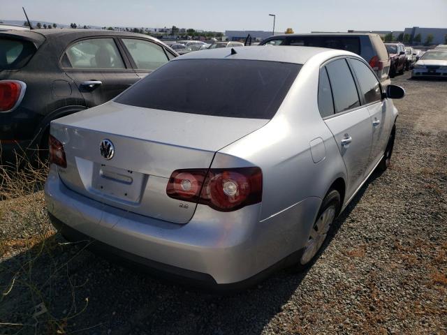 Photo 4 from auction – 2010 VOLKSWAGEN JETTA S with VIN 3VWJZ7AJ1AM080270