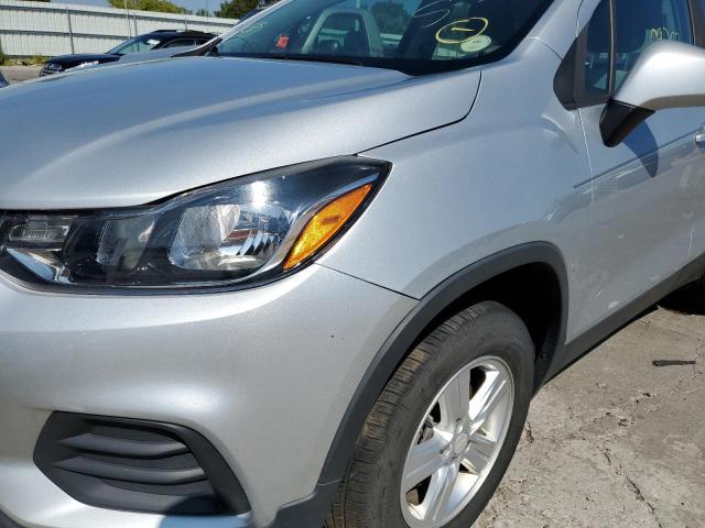 Photo 9 from auction – 2018 CHEVROLET TRAX LS with VIN 3GNCJNSB4JL225801