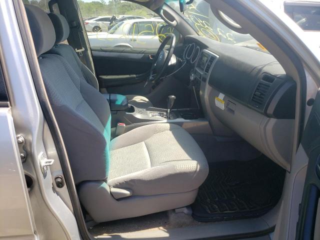 Photo 6 from auction – 2005 TOYOTA 4RUNNER SR with VIN JTEBU14RX50074847