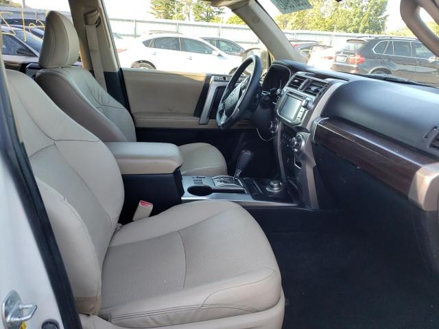 Photo 5 from auction – 2017 TOYOTA 4RUNNER SR with VIN JTEBU5JR2H5413877