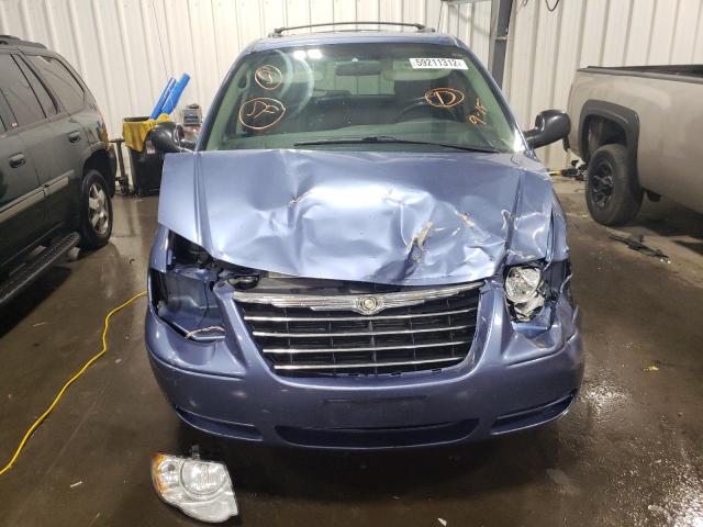 Photo 9 from auction – 2007 CHRYSLER TOWN & COU with VIN 2A4GP54L37R210128
