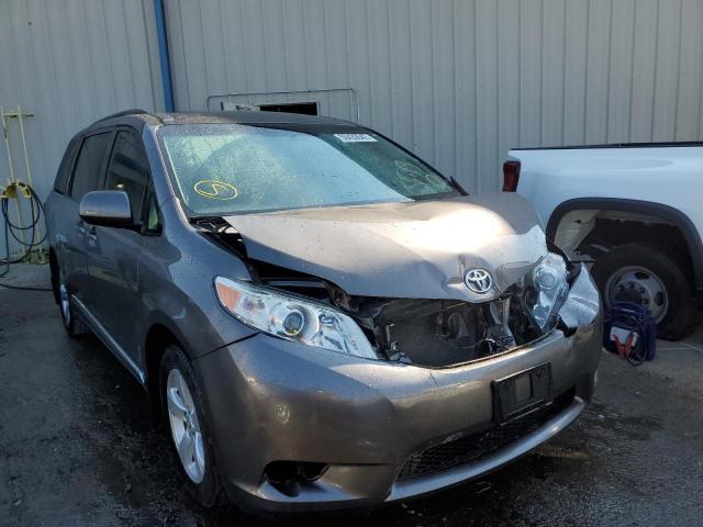 Photo 1 from auction – 2017 TOYOTA SIENNA LE with VIN 5TDKZ3DC7HS793911