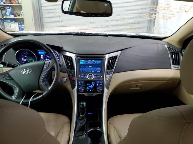 Photo 9 from auction – 2012 HYUNDAI SONATA HYB with VIN KMHEC4A48CA039287