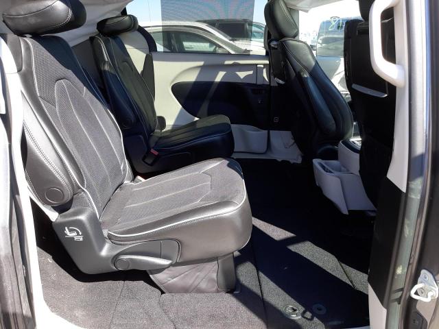 Photo 6 from auction – 2018 CHRYSLER PACIFICA L with VIN 2C4RC1GG9JR357773