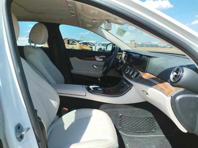 Photo 5 from auction – 2019 MERCEDES-BENZ E 300 with VIN WDDZF4JB9KA638232
