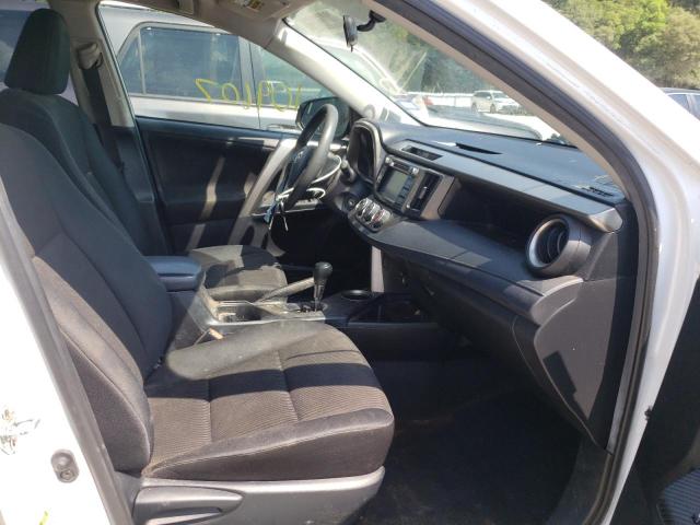 Photo 5 from auction – 2015 TOYOTA RAV4 LE with VIN JTMZFREV5FD062574