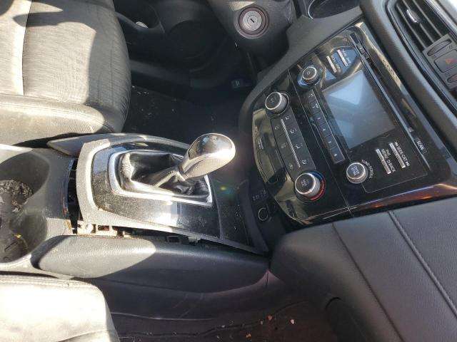 Photo 9 from auction – 2017 NISSAN ROGUE S with VIN KNMAT2MT2HP513667