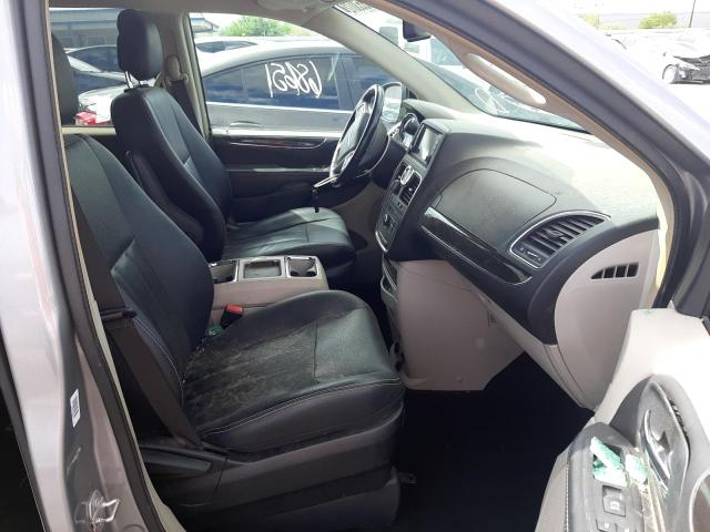 Photo 5 from auction – 2016 CHRYSLER TOWN & COU with VIN 2C4RC1BGXGR290214
