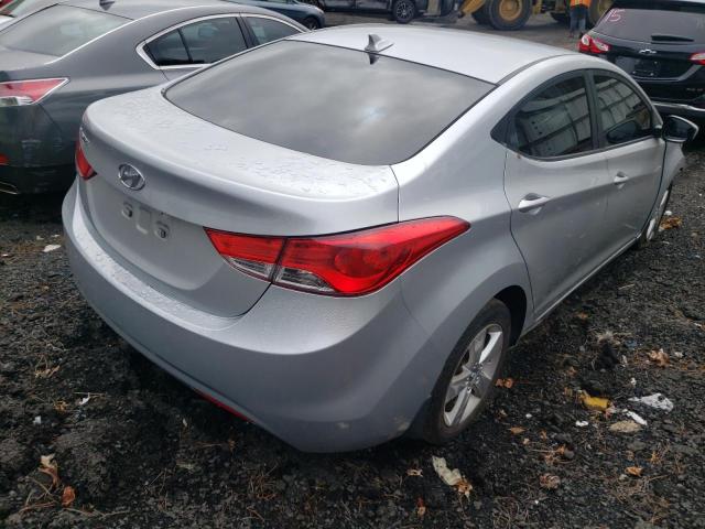 Photo 4 from auction – 2012 HYUNDAI ELANTRA GL with VIN 5NPDH4AE0CH146918