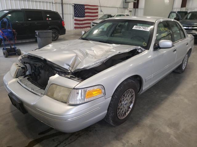 Photo 2 from auction – 2002 FORD CROWN VICT with VIN 2FAFP73W32X103034