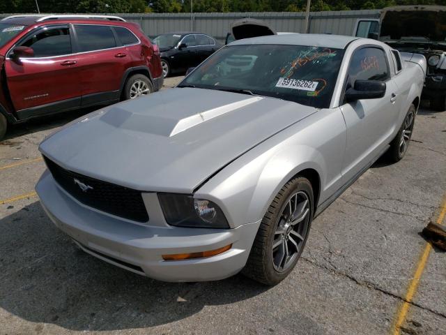 Photo 2 from auction – 2005 FORD MUSTANG with VIN 1ZVFT80N455171806