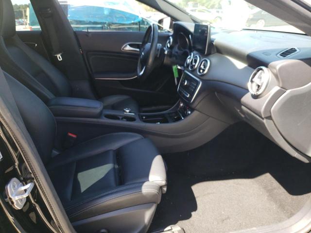 Photo 5 from auction – 2018 MERCEDES-BENZ CLA 250 with VIN WDDSJ4EB3JN547474