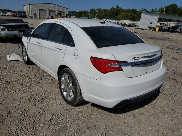Photo 3 from auction – 2013 CHRYSLER 200 TOURIN with VIN 1C3CCBBB9DN513937