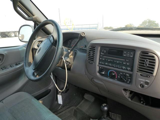 Photo 9 from auction – 2001 FORD F150 with VIN 1FTRX18L51KA05305